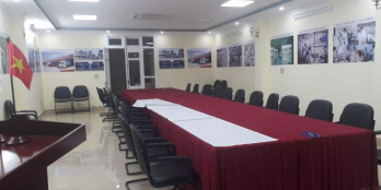 Cho thuê văn phòng đẹp, giá rẻ ở Trung Hoa. Diện tích sử dụng 115m2 (VP tầng 2)