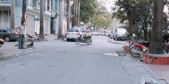 Cho thuê nhà ngõ Nguyễn Thị Định, Cầu Giấy làm văn phòng, spa.