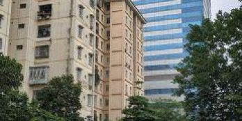 Sang nhượng nhà hàng Nguyễn Thị Thập khu đông dân, văn phòng.