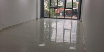 cho thuê duy nhất văn phòng trường chinh quận đống đa view đẹp 155m2 thông sàn mặt tiền 8.5m ốp kính