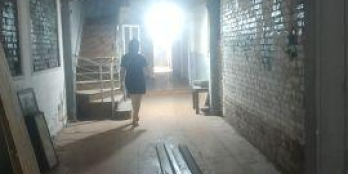 Cho thuê nhà 2 mặt phố Nguyên Hồng kinh doanh cafe, quán ăn, ….