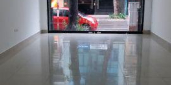 Cho thuê văn phòng. cửa hàng tầng 1 mặt phố Nguyễn Du, quận Hai Bà Trưng; DT=35m2