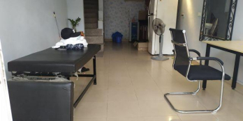 Cho thuê nhà mặt ngõ phố Lạc trung kinh doanh tốt