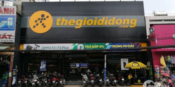 Cho thuê mặt bằng lô góc MT: 20m DT: 300m2 phố Hai Bà Trưng, thông sàn LH:0936787286