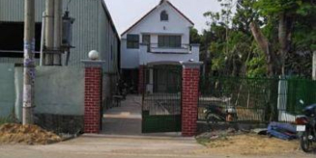 Kho 600m2 + văn phòng 400m2 mặt tiền Bùi Công Trừng, Quận 12. Liên hệ: 090 242 8186