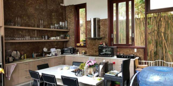 Cho thuê villa 2000m2 phường Bình An quận 2 1 trệt 3 lầu 7PN