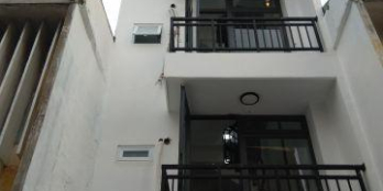 Cho thuê nhà mới xây làm văn phòng,hẻm xe tải đường CMT8, Q. Tân Bình