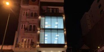 Chính chủ cho thuê nhà MT đường Bạch Đằng, vị trí đẹp, tiện kinh doanh