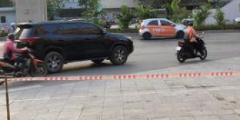 Cho thuê nhà Lạc Long Quân dt 40m2x5t . Gía 15/tháng