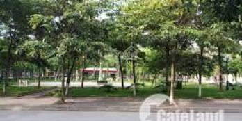 Cho thuê nhà Âu cơ, Tây Hồ, dt: 150m2x5t, 65tr/tháng