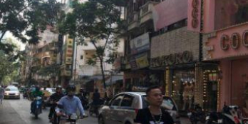 Cho thuê nhà PhẠM Văn Đồng dt30m2x4t.Gias 25 tr/tháng