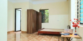 Cho thuê căn hộ khép kín. 40m2, yên tĩnh, có sân vườn, xe máy miễn phí, gần chợ, trường học, Vinma