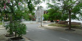 Cần bán gấp 2 lô đất MT Chu Văn An, sổ riêng từng lô, dân cư đông đúc