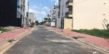 CC cần tiền bán gấp 2 lô đất HXH Hoàng Hoa Thám, trung tâm Q. Bình Thạnh (rất tốt).