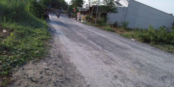 Nền Đẹp Hẻm Đg Trương Vĩnh Nguyên, Hẻm 5m. Kế KDC Hoàng Quân. Nền Cách đường 20m. Dt: 5m x 20. Có 60m4 thổ cư