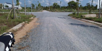 Nền đẹp KDC Hồng Loan C. Dt: 5m x 21m. Lộ Giới 20m. Giá 2,5 tỷ.