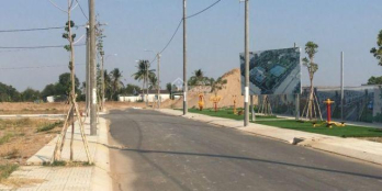 đất nền Long An 650tr/nền ngay cao tốc Bến Lức Long Thành,SHR,4thang giao nền