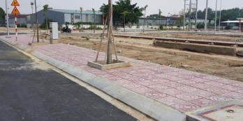 Chú Bân cần bán 300m2 đất ngay chợ Vĩnh Tân giá 450tr KCN Vship 2