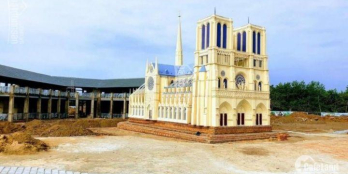 ĐẤT NỀN TRUNG TÂM TP CHỈ 827TR/100M2,SHR,ĐỐI DIỆN TTTM 8 TẦNG,TRẢ GÓP 24TH 0% LÃI SUẤT