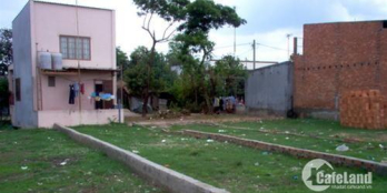 Vừa bán đất nền vừa bao xây dựng 100% có ai mua để ở không ?