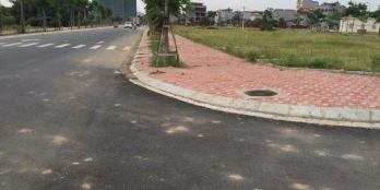 BÁN ĐẤT MT TRẦN VĂN GIÀU, SHR, 5X26M,ĐỐI DIỆN CHỢ DÂN SINH, ĐÃ CÓ SHR