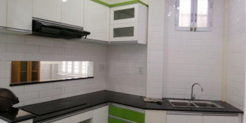 bán gấp lô đất, có sẵn nhà cấp 4 còn mới MT đường 490 xã Phạm Văn Cội, SHR.