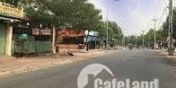 Chính chủ cần bán lô đất MT đường nhựa 20m, sổ riêng, giá rẻ nhất khu