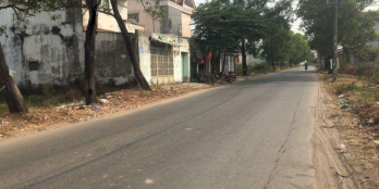 Bán gấp lô đất thổ cư 100%, shr, giá 890tr, dt 95m2. LH 0902555495