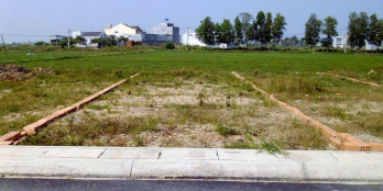 Đi nước ngoài bán gấp đất liền kề KDC Green Riverside. DT 90m2, giá 1tỷ8/nền.LH:0961563180