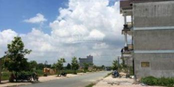 Tôi cần bán 1 lô 105m2 tại kdc An thuận, hướng tây bắc, sổ hồng riềng, điện âm, nước máy, xây dựng ngay LHCC: 0868.29.29.39