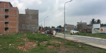 Tôi cần bán lô đất có sổ riêng Thạnh Lộc 19 2tỷ190 78m2. Xây dựng tự do