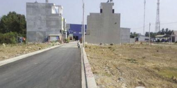 Bán gấp lô đất giá ưu đãi MT Nguyễn Duy Trinh, Quận 2. Gần Đỗ Xuân Hợp