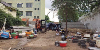 Bán lô đất mặt tiền đường ngay chợ Phú Thuận Quận 7