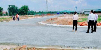 Đất mặt tiền 32m Tân Uyên vòng xoay Kim Hằng có SHR sẵn thổ cư