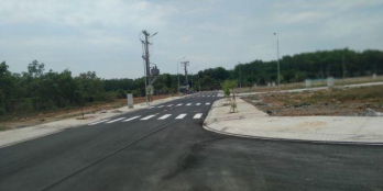 bán đất ngay trung tâm thị xã giá chỉ 459tr 1 nền