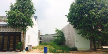 CHUYỂN NHÀ LÊN SÀI GÒN, TÔI BÁN 330M2 ĐẤT KẾ ĐẠI HỌC BD GIÁ 680TR BAO SỔ. LH 0933.087.012