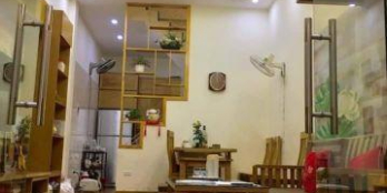 Bán nhà Văn Cao dt 41m2 3 tầng.Giá 4.6 tỉ lh Chuyên Viên Khoa 0344579593