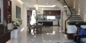 Chính chủ bán nhà 1194 đường Láng 50m2 x 5 tầng, hướng Đông. Giá 4.1 tỷ