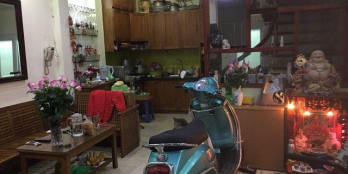 Bán Gấp Nhà Đường Bưởi , Ba Đình  33M2 x 5T, MT4, 3.8 tỷ