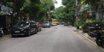 Bán GẤP nhà Đội Cấn, Ba Đình, An Sinh đỉnh cao, Ô tô, Kinh Doanh siêu tốt 55mx5T, Gía 12 tỉ.