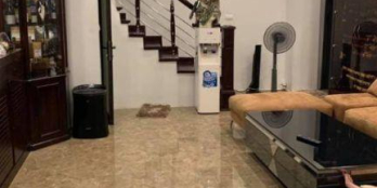 Chính chủ bán nhà 5 tầng khu vực Đội Cấn, Liễu Giai, Ba Đình giá 3 tỷ