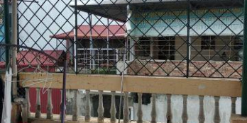 Bán gấp nhà lô góc,KD, ngõ thông tại Văn Cao. Cách hồ Tây 500m, mặt tiền 5m. Giá 3,2 Tỷ.