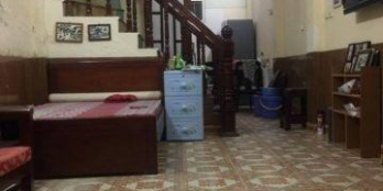 Bán nhà núi trúc, nhà phân lô,ô tô đỗ cửa 24m2 3 tầng.giá 2.9 tỷ.