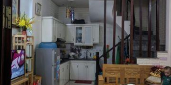 BÁN NHÀ ĐẸP Ở NGAY,TẶNG HÊT NỘI THẤT,KIM MÃ, BA ĐÌNH.32M2 4 TẦNG GIÁ 2,9 TỶ