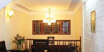 Nhà Đội Cấn: 36m2, 5 tầng, 3 mặt thoáng, giá 2,75 tỷ