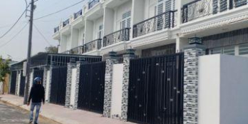 12 Căn Nhà Phố [5x18] - [ Sau Lưng Chợ Gò Đen] - MT ĐT 835 - 900Tr/căn