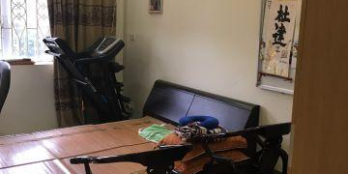 Bán căn 2 ngủ 90m2 nội thất siêu đẹp gần đường Trần Đăng Ninh