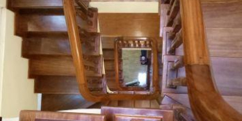 Bán nhà phường Trung Hòa, ngõ oto tránh, 40m2, 4 tầng, giá 3,95 tỷ