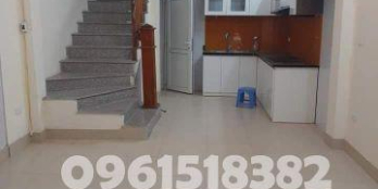 Bán nhà Hồ Tùng Mậu - Cầu Giấy. Diện tích 30m2 x 5T. Đầy đủ nội thất.