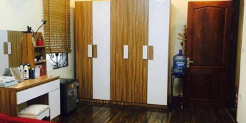 Bán nhà phố Cầu Giấy. Diện tích 47m2 xây dựng 32m2 x 5 tầng. Giá 3,2 tỷ